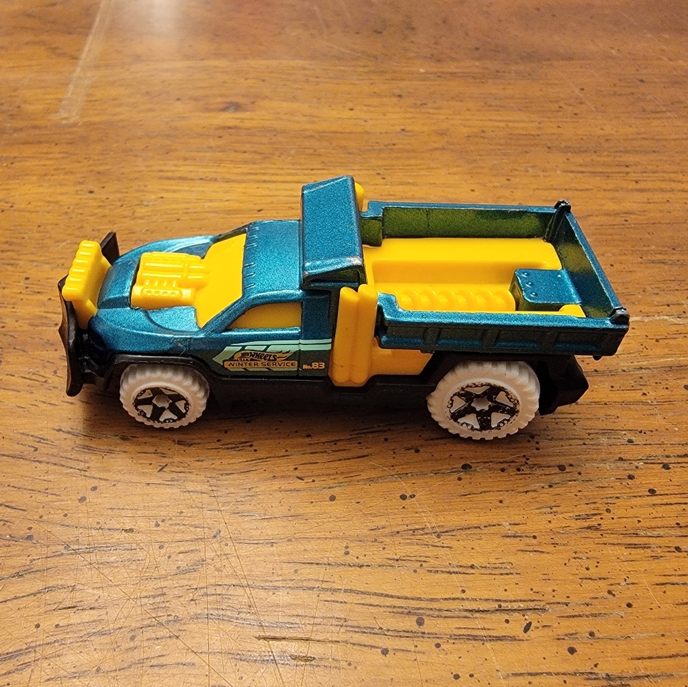 Hot Wheels 2016 So Plowed Winter Service Truck